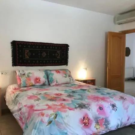 Escape To Sunny Competa, Mountain Views, Pool & Great Off-Peak Rates From October To March * Malaga