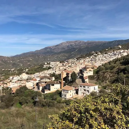 Escape To Sunny Competa, Mountain Views, Pool & Great Off-Peak Rates From October To March * Malaga