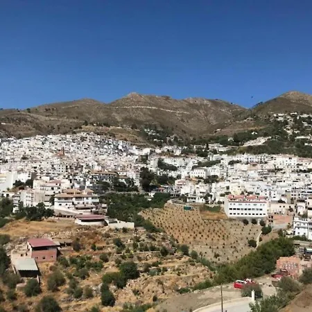 Escape To Sunny Competa, Mountain Views, Pool & Great Off-Peak Rates From October To March